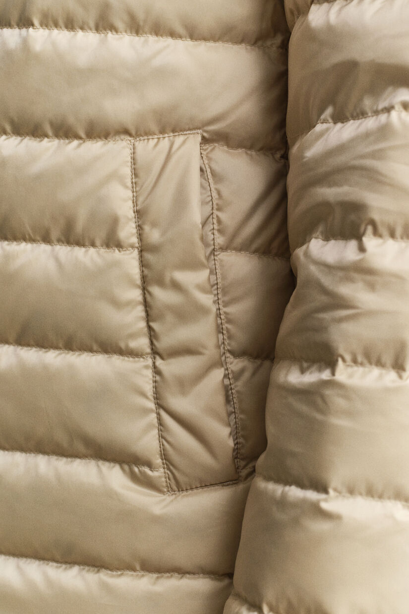 Doudoune l&eacute;g&egrave;re en duvet