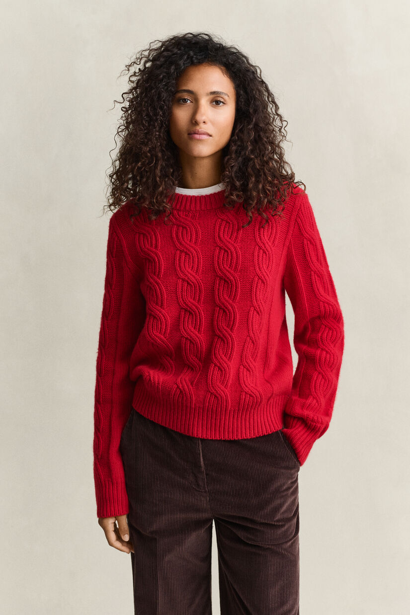 Pull en maille torsad&eacute;e de laine m&eacute;lang&eacute;e