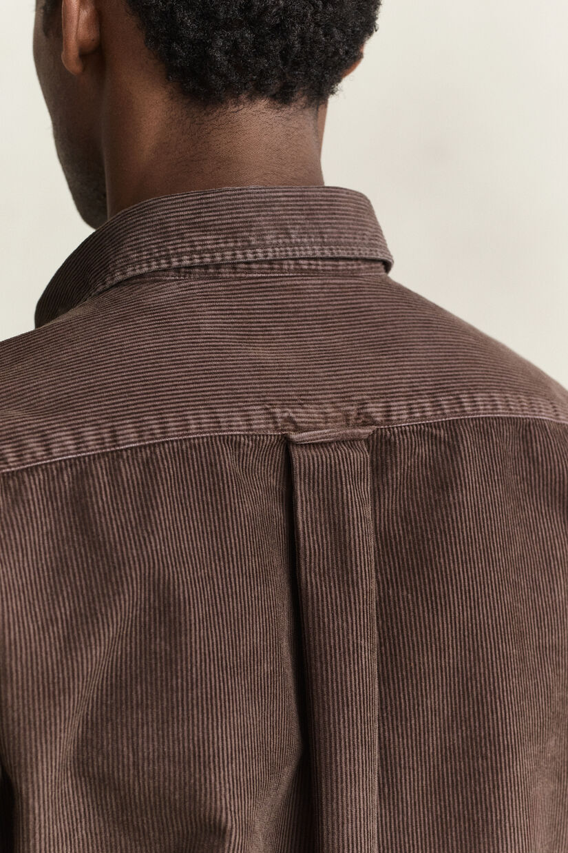 Chemise en velours c&ocirc;tel&eacute;