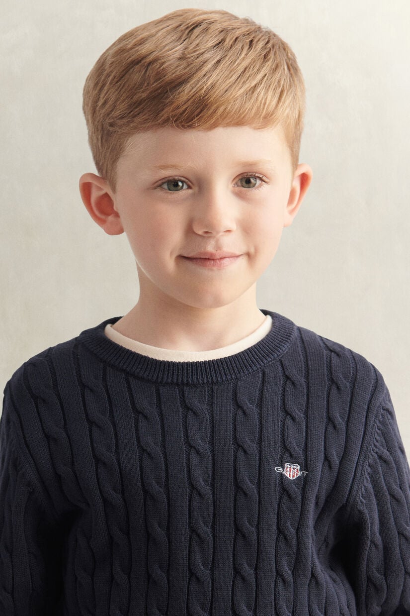 Pull en maille torsad&eacute;e avec &eacute;cusson Gar&ccedil;on