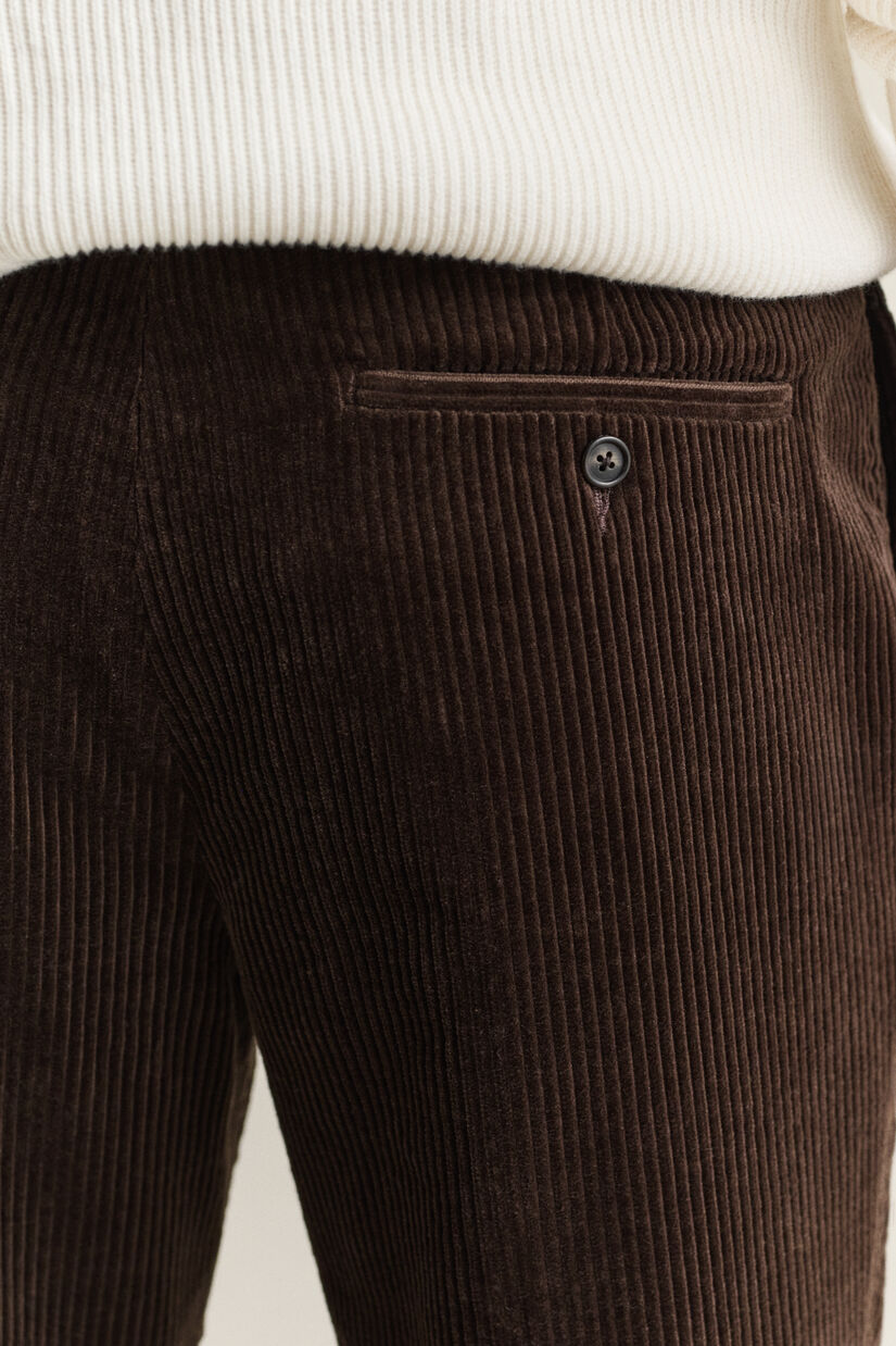 Pantalon de costume en velours c&ocirc;tel&eacute;