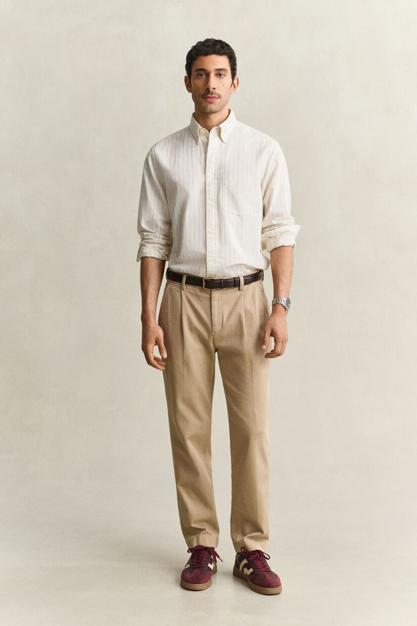 Pantalon chino ajust&eacute;