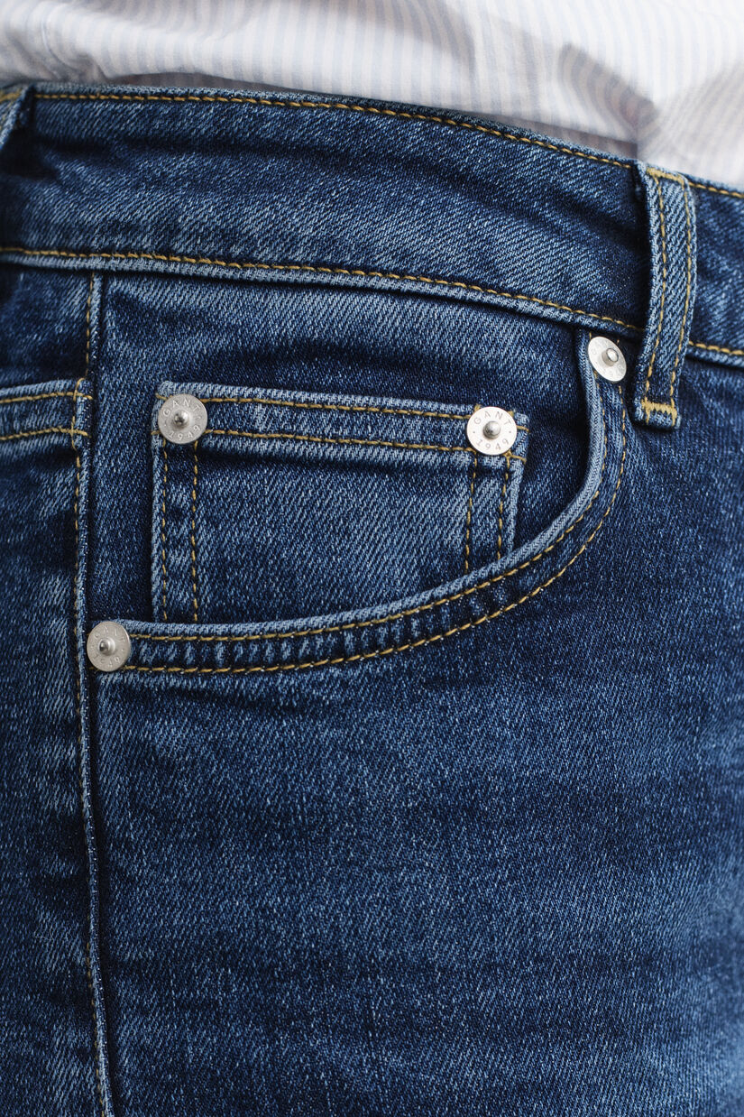 Jean stretch coupe slim &eacute;vas&eacute;