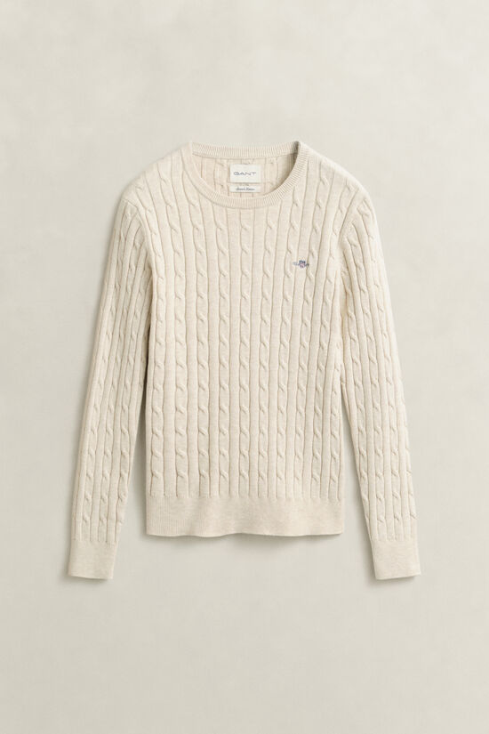Pull en maille torsad&eacute;e classique