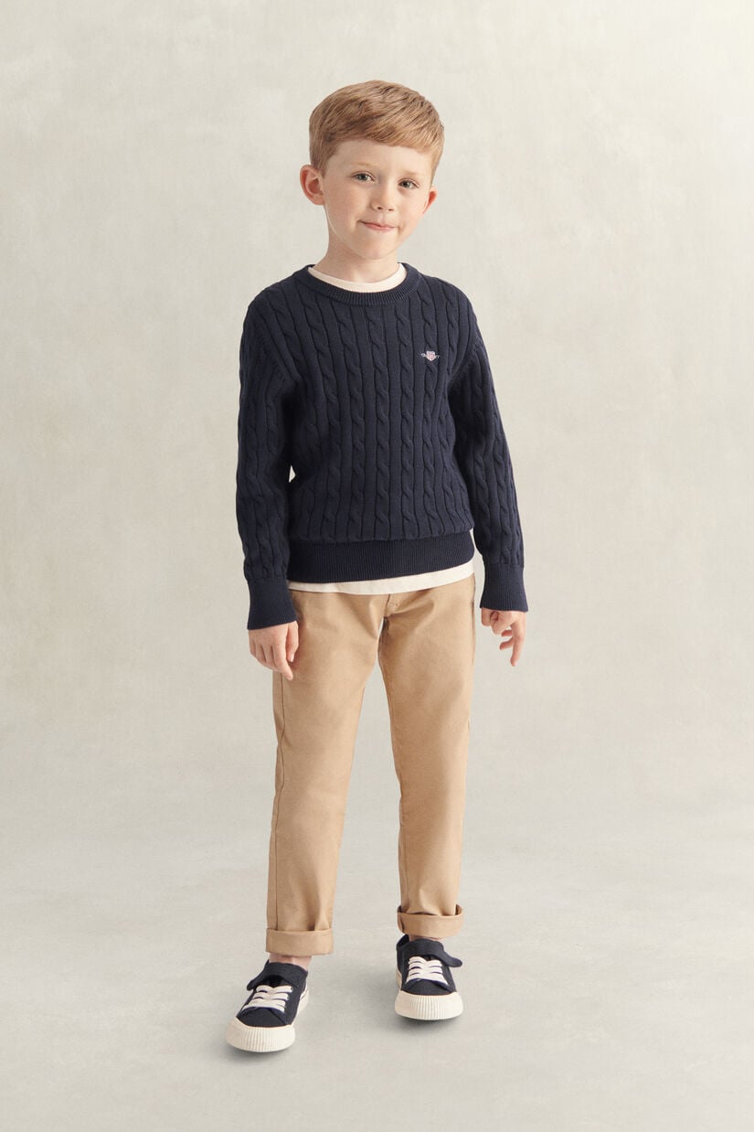 Pull en maille torsad&eacute;e avec &eacute;cusson Gar&ccedil;on