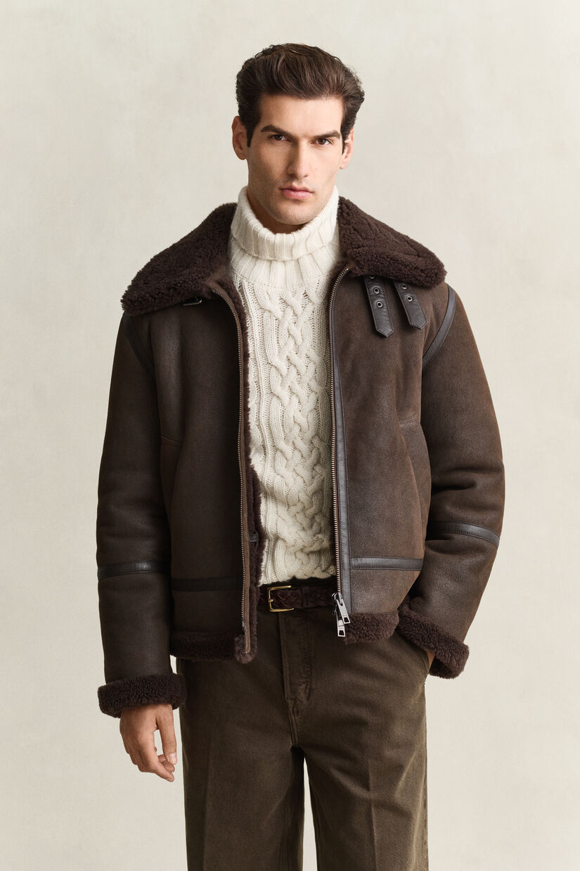 Veste en peau lain&eacute;e