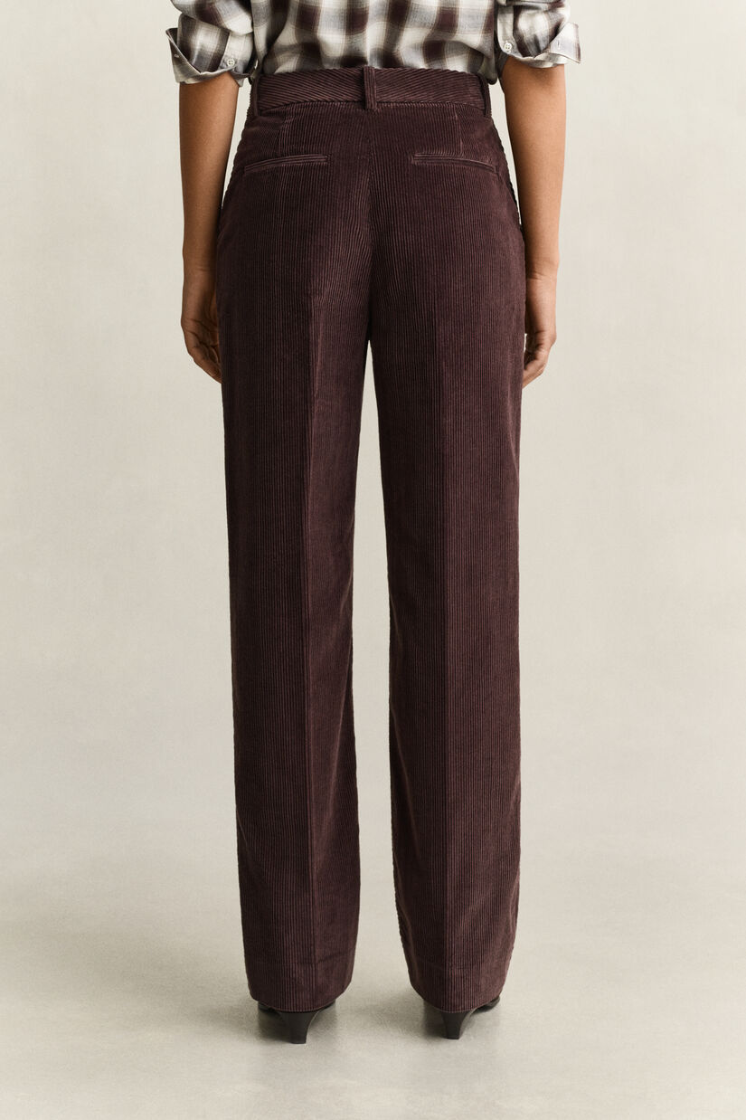 Pantalon habill&eacute; en velours c&ocirc;tel&eacute;