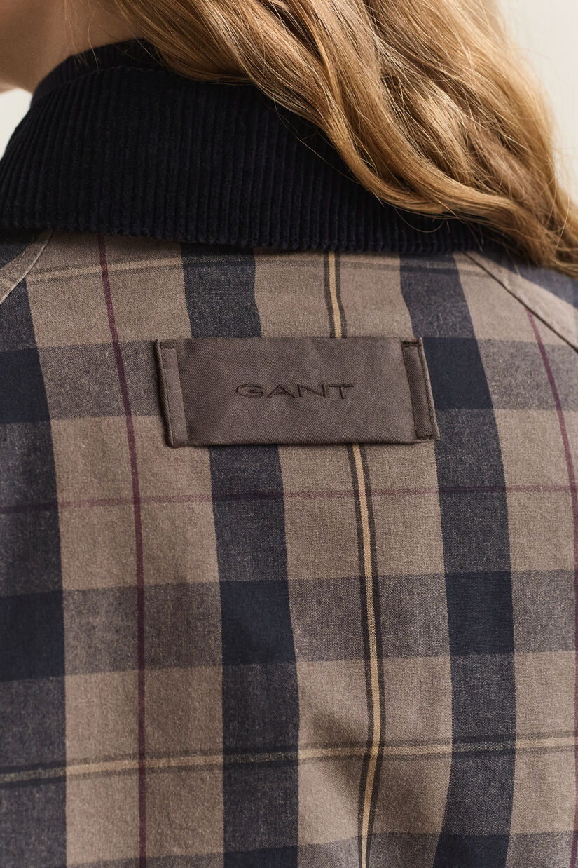 Veste cir&eacute;e &agrave; carreaux