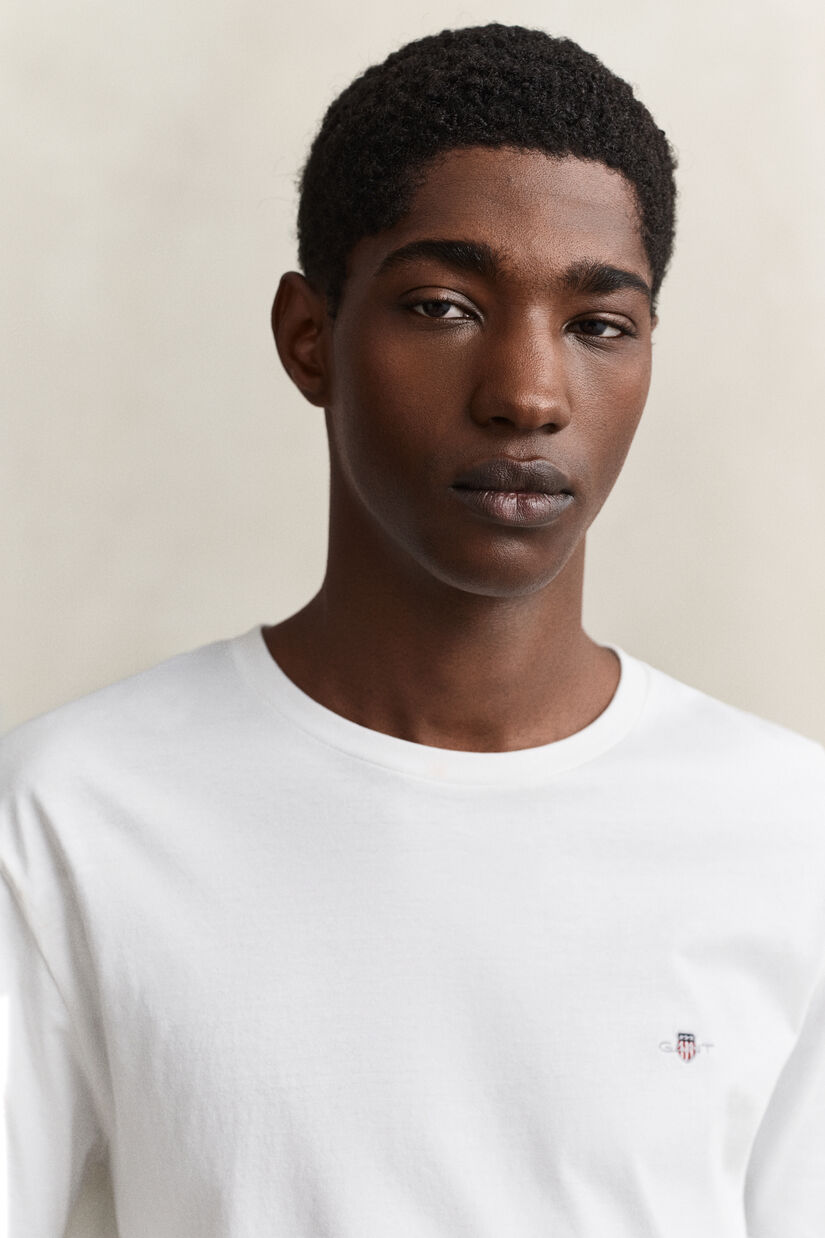 T-shirt regular avec &eacute;cusson