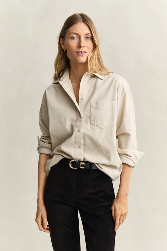 Chemise d&eacute;contract&eacute;e en velours c&ocirc;tel&eacute;