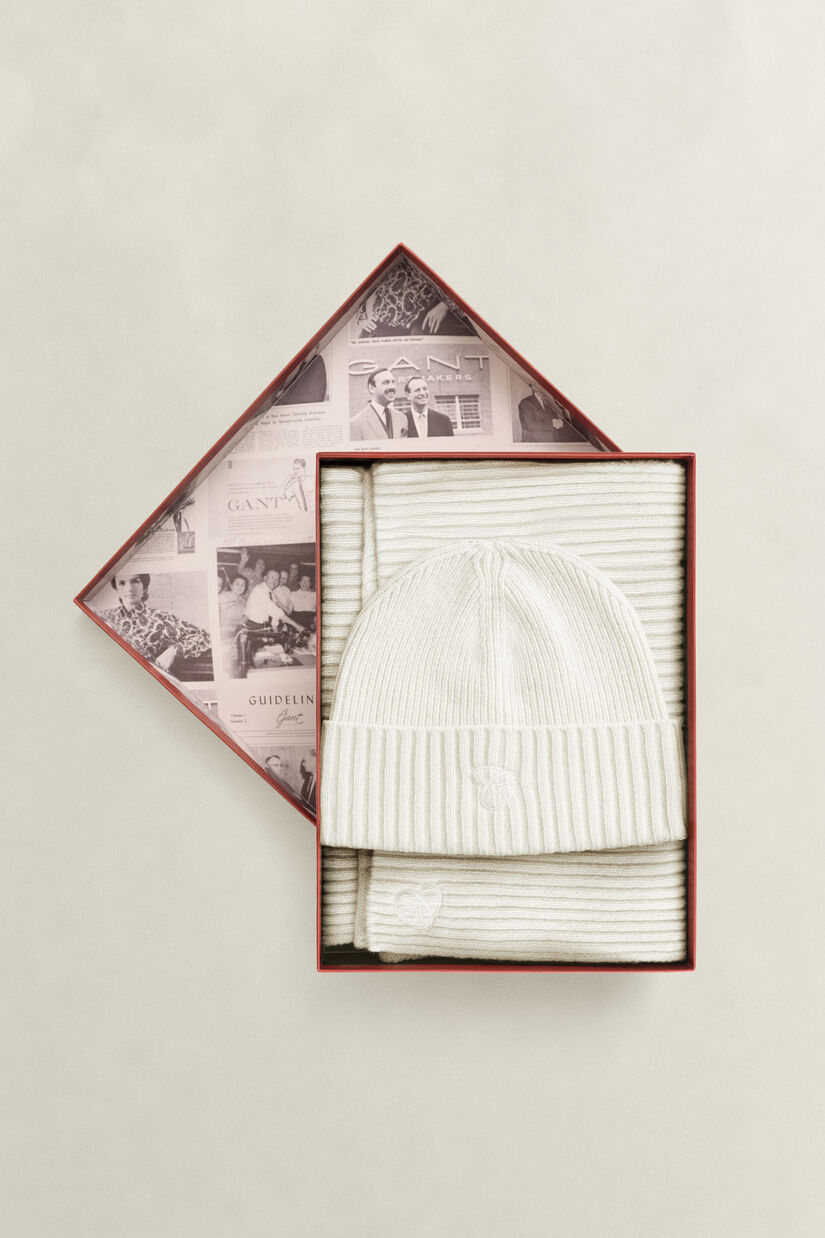 Coffret cadeau &eacute;charpe et bonnet brod&eacute;s