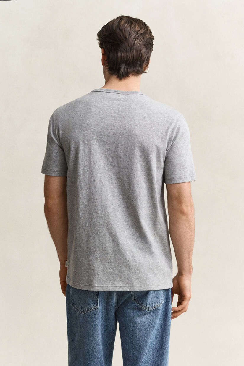 T-shirt chin&eacute;