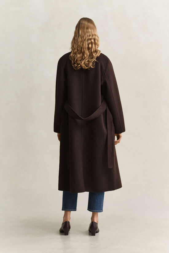 Manteau cousu main avec ceinture