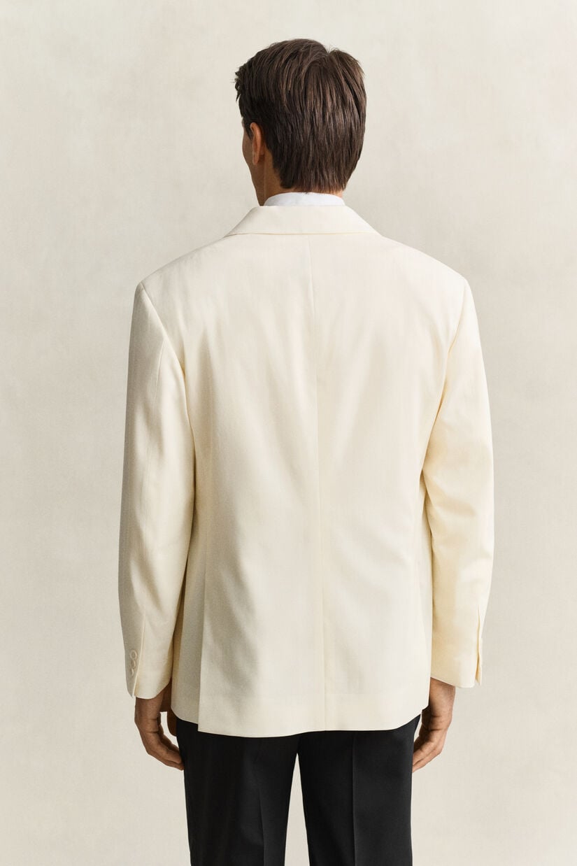 Veste de soir&eacute;e avec col ch&acirc;le